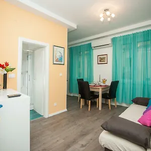 Simone Apartamento Split